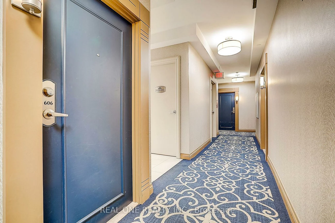 89, South Town Centre, Unionville, Markham