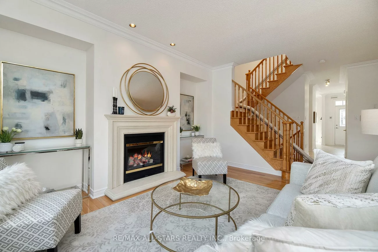 29, Wave Hill, Greensborough, Markham