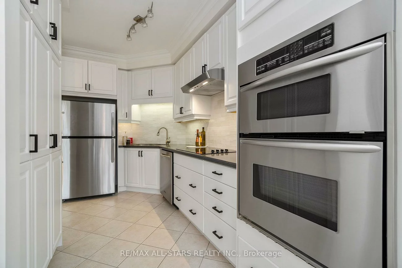 29, Wave Hill, Greensborough, Markham