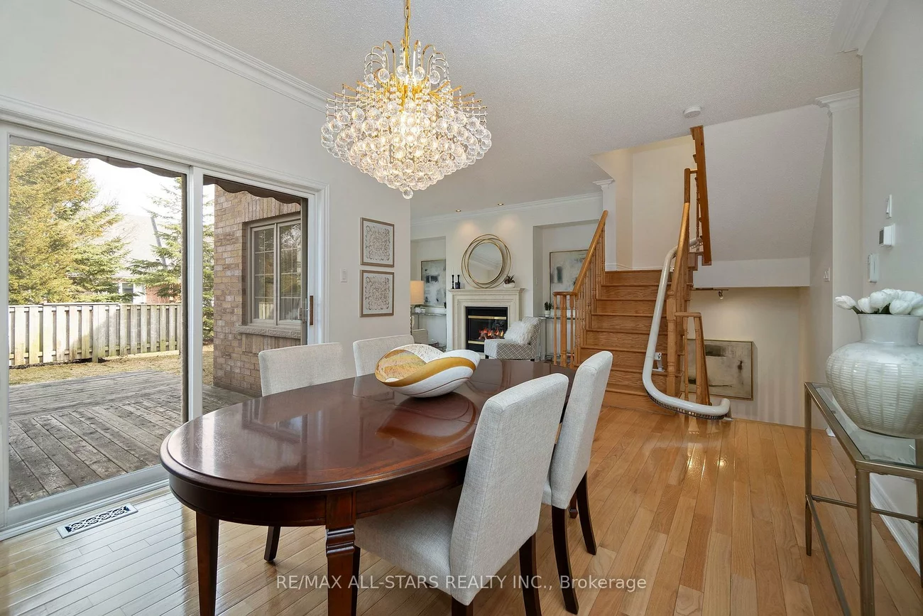 29, Wave Hill, Greensborough, Markham