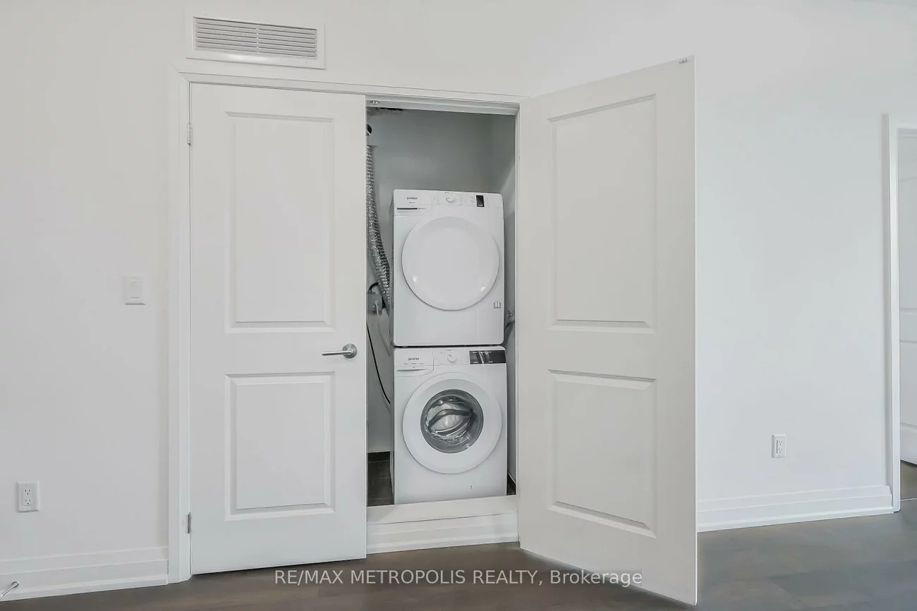 9700, Ninth, Greensborough, Markham