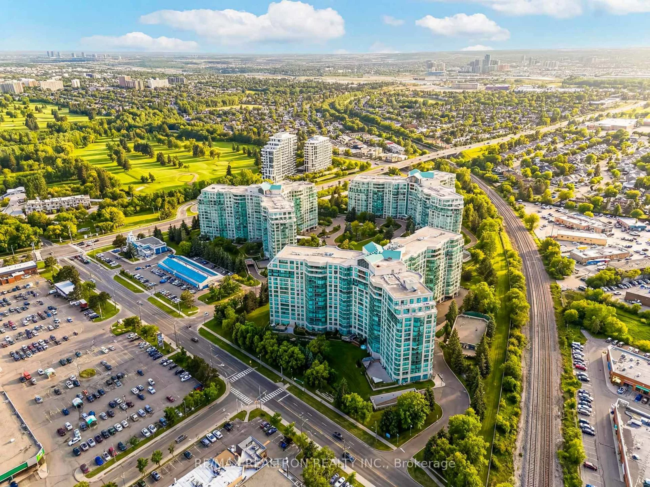 7805, Bayview, Aileen-Willowbrook, Markham