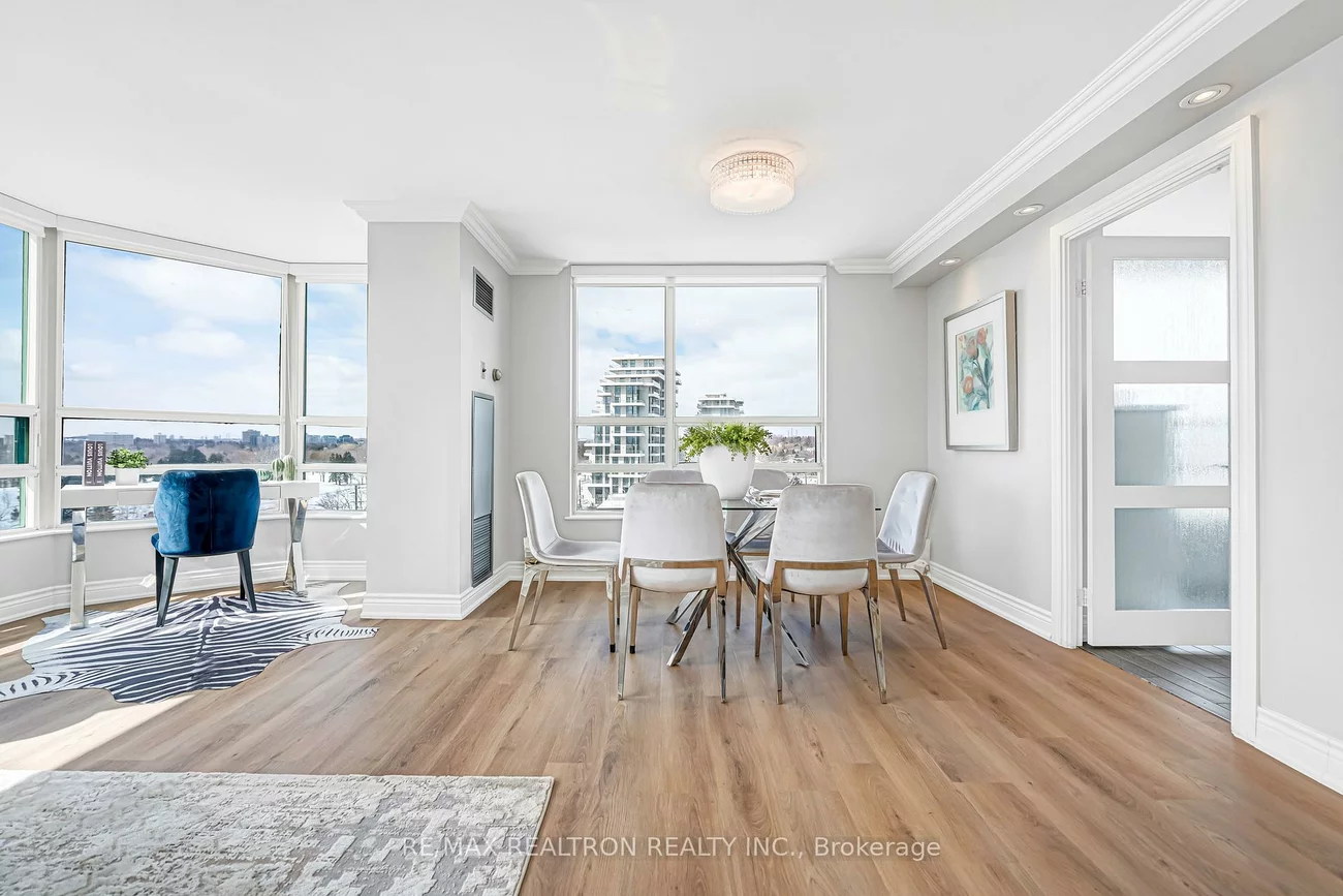 7805, Bayview, Aileen-Willowbrook, Markham