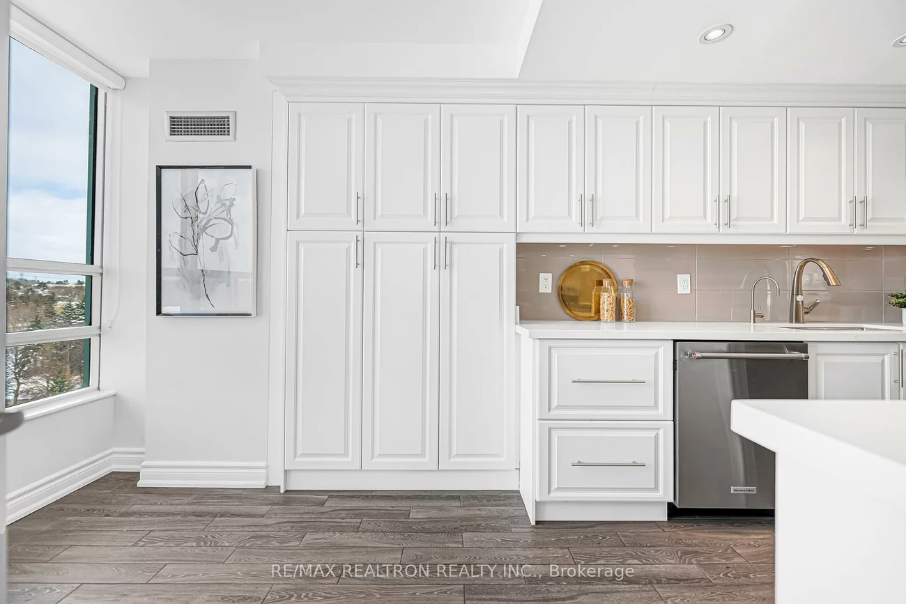 7805, Bayview, Aileen-Willowbrook, Markham