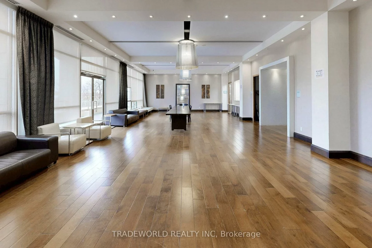 39, Galleria, Commerce Valley, Markham