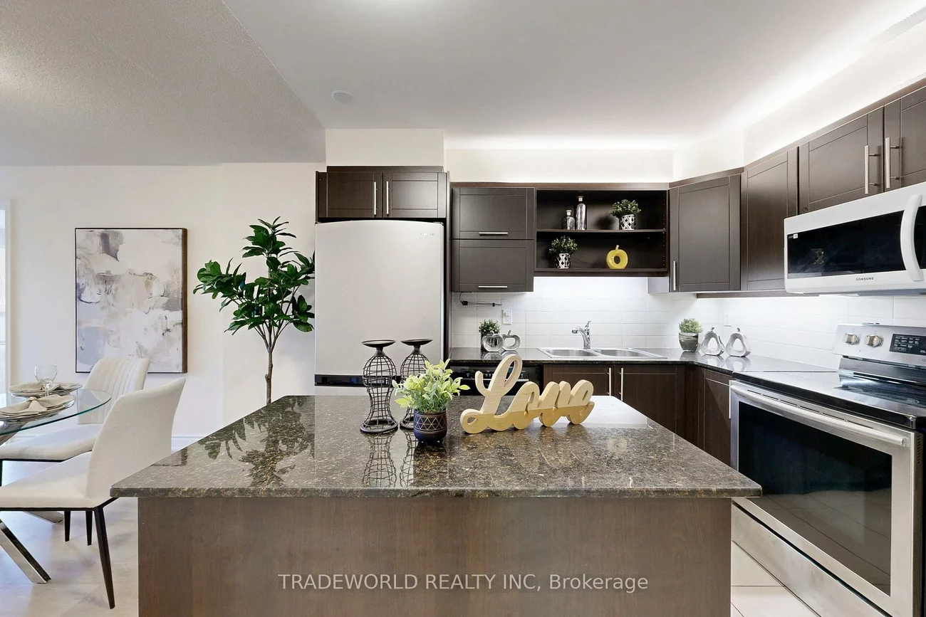 39, Galleria, Commerce Valley, Markham