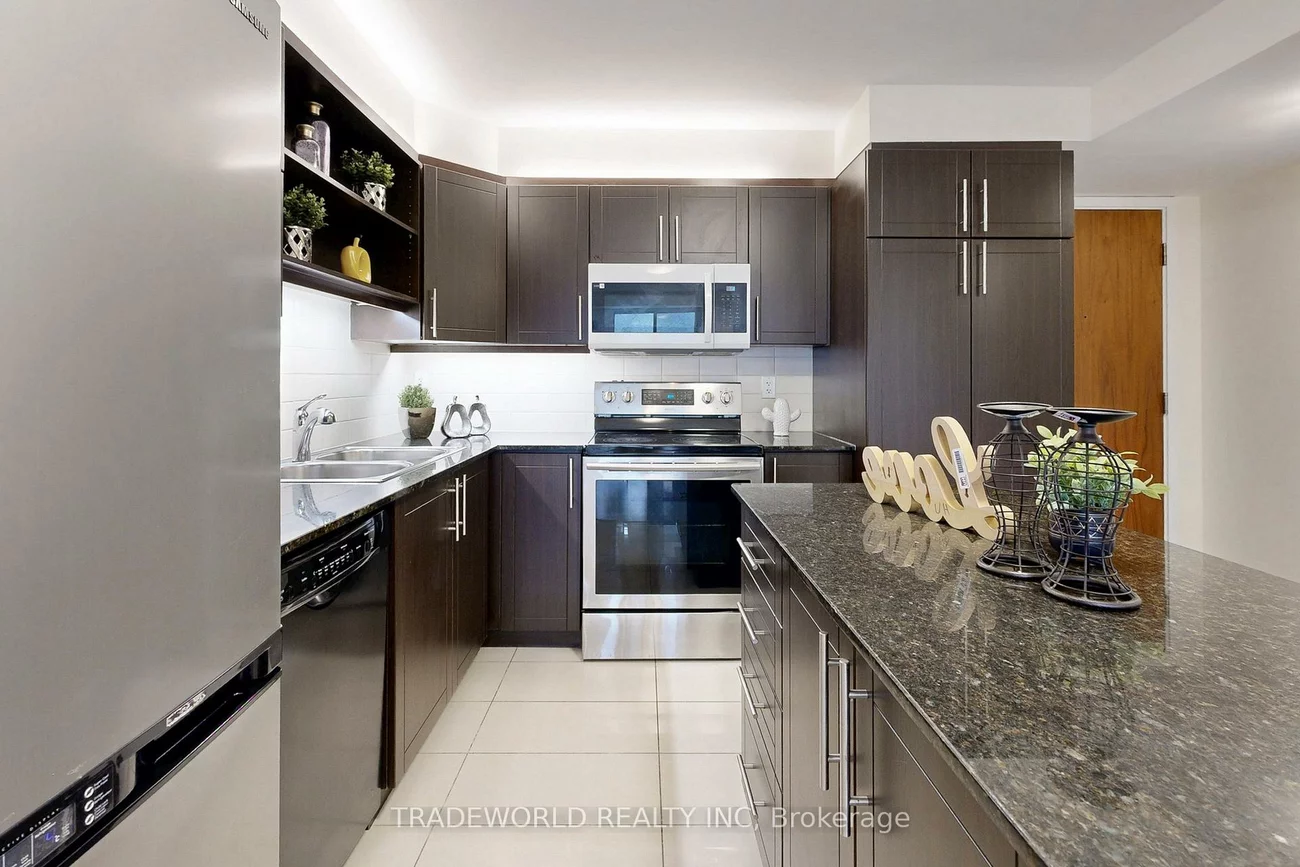 39, Galleria, Commerce Valley, Markham