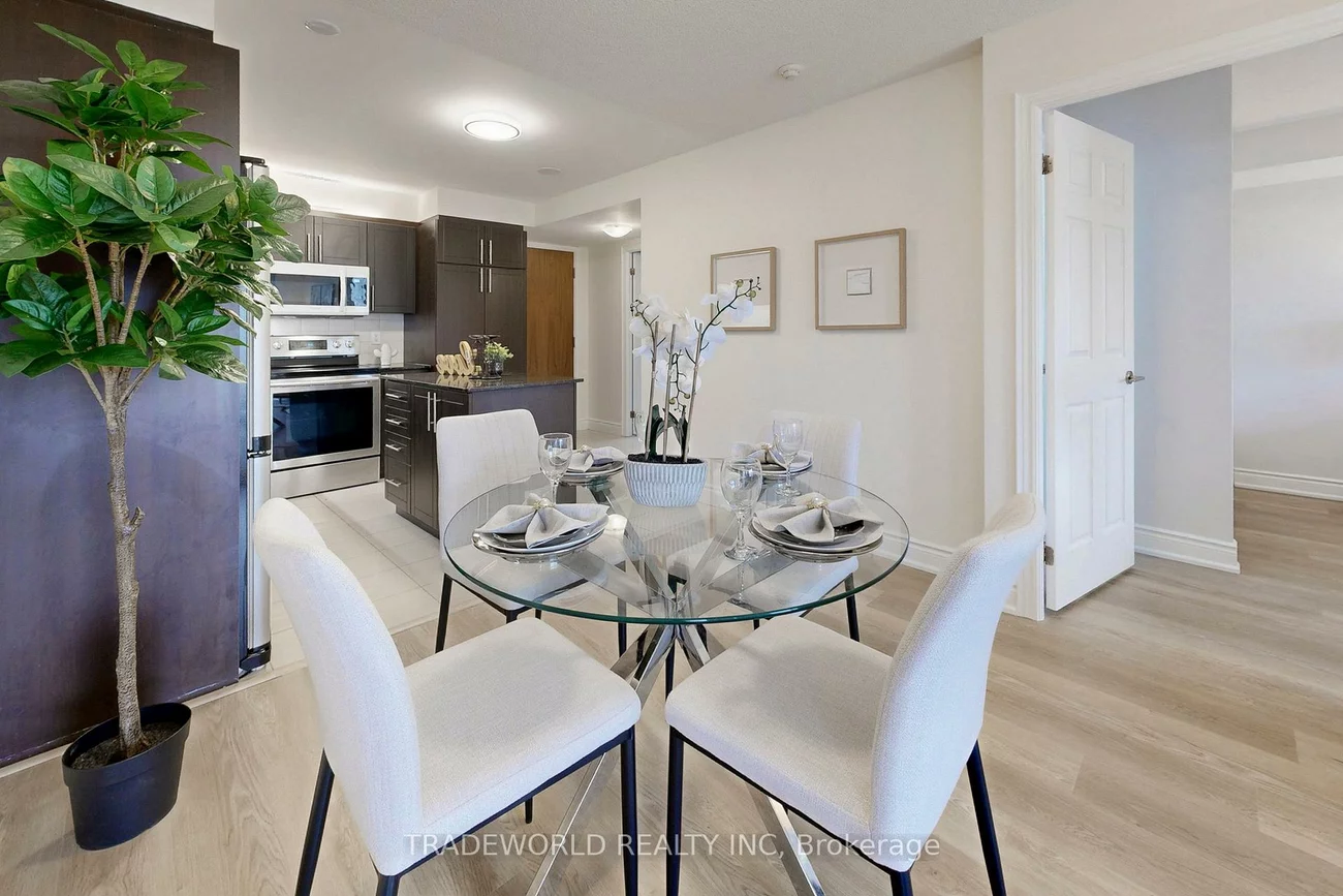 39, Galleria, Commerce Valley, Markham