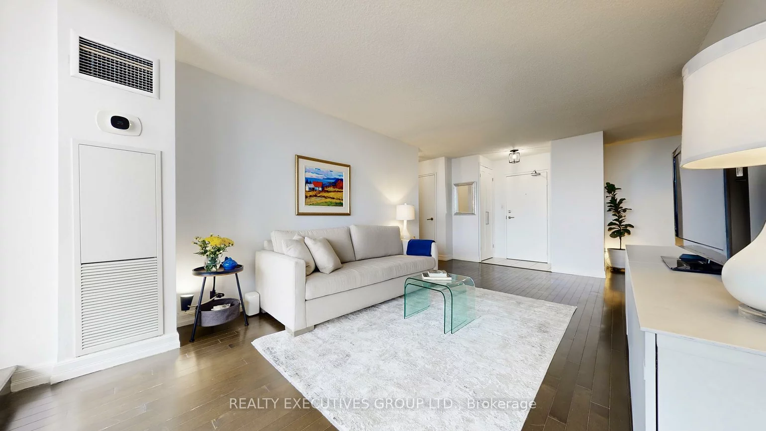 7811, Yonge, Thornhill, Markham