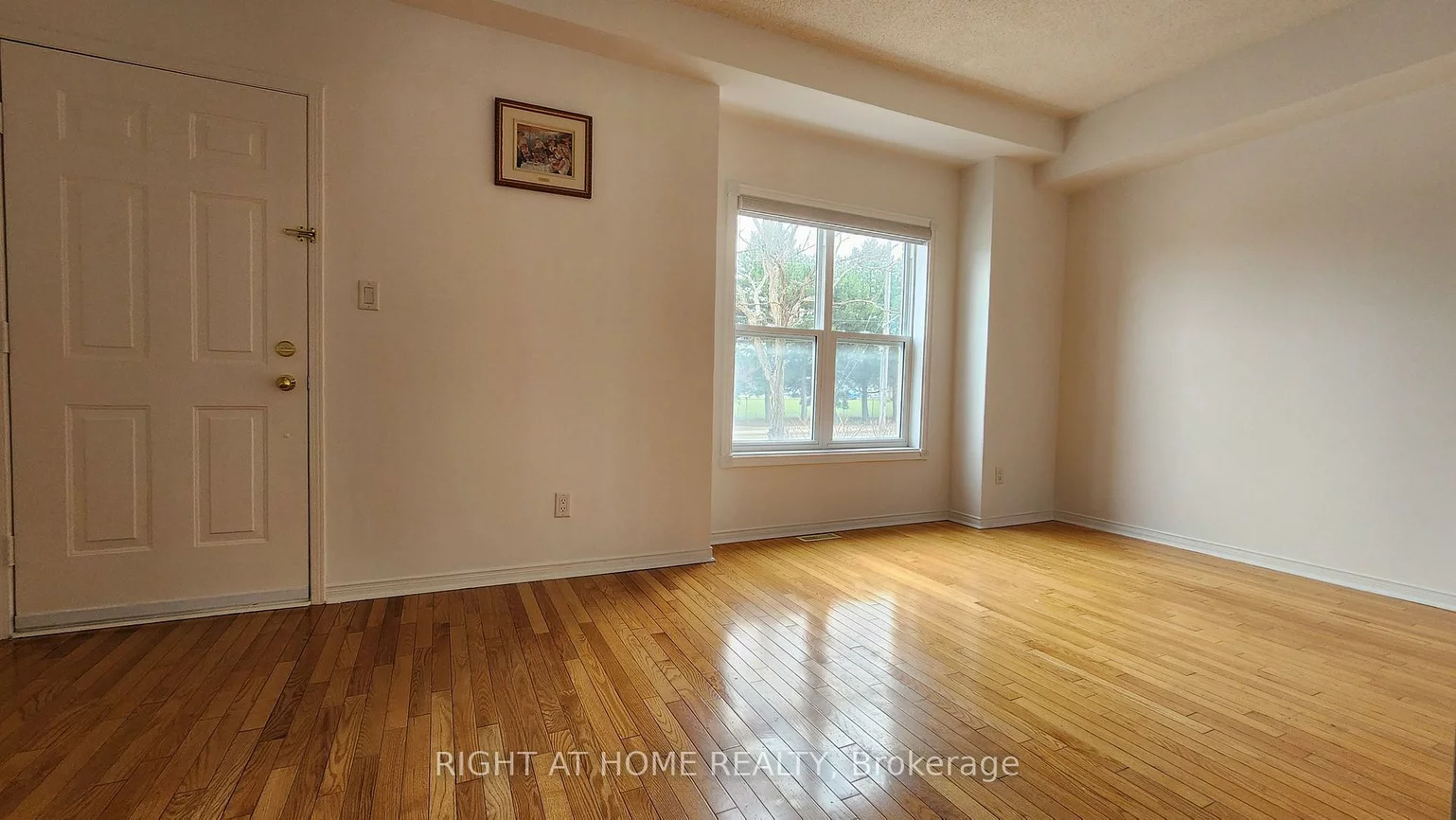 9, Maple Park, Milliken Mills West, Markham