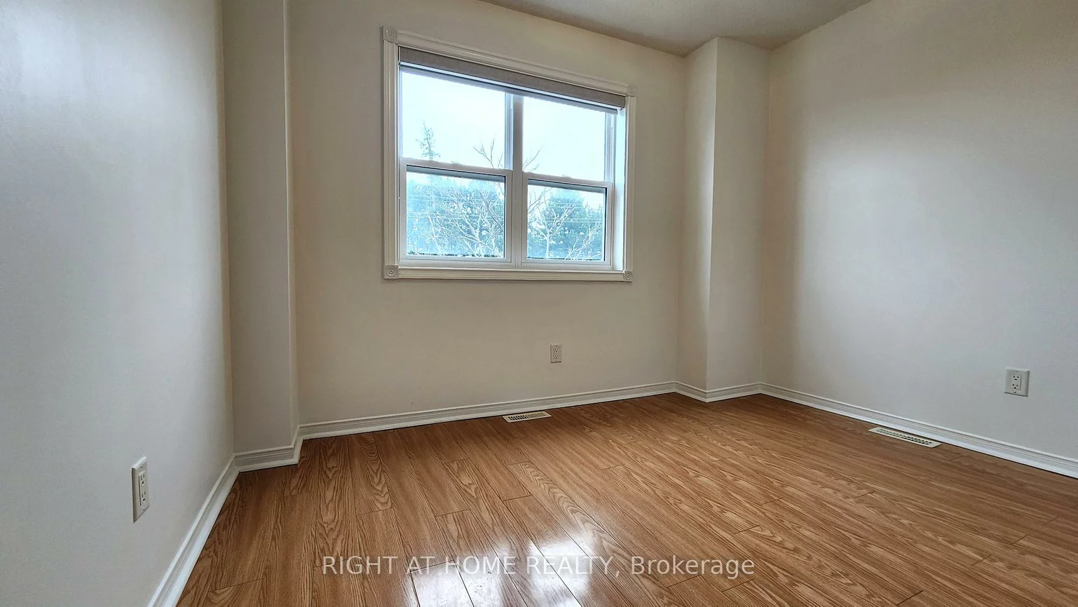 9, Maple Park, Milliken Mills West, Markham