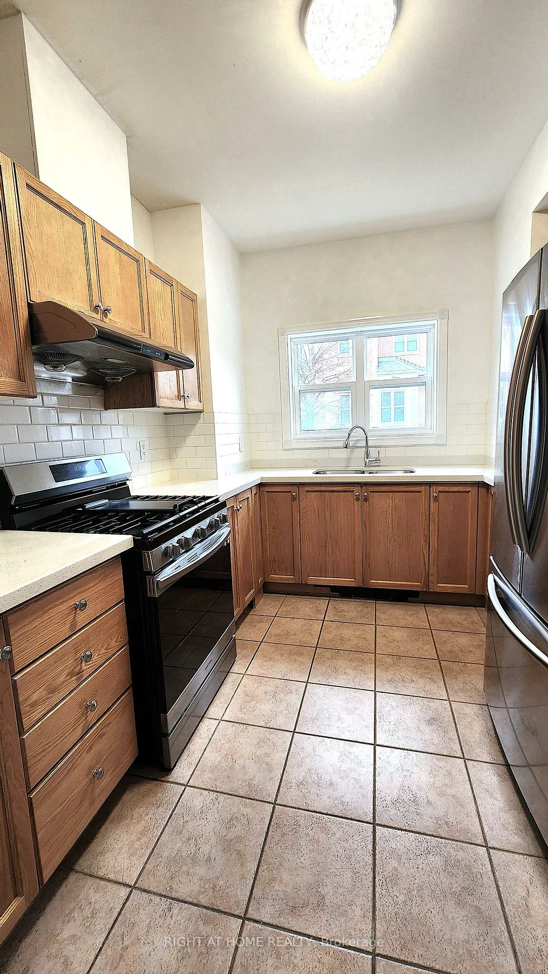 9, Maple Park, Milliken Mills West, Markham