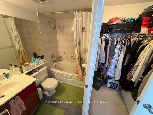 33, Cox, Unionville, Markham