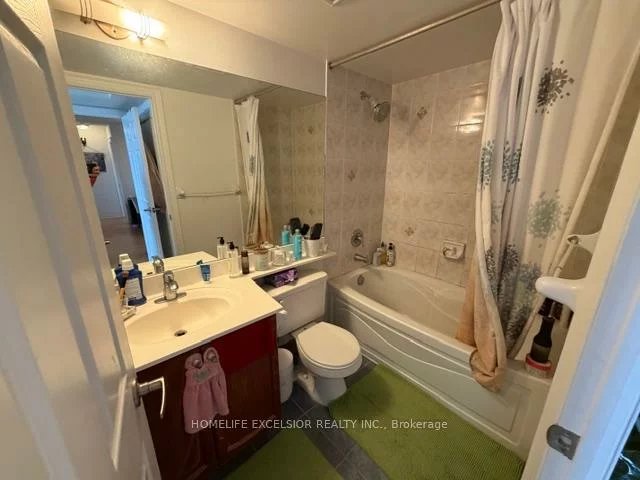 33, Cox, Unionville, Markham