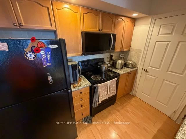 33, Cox, Unionville, Markham