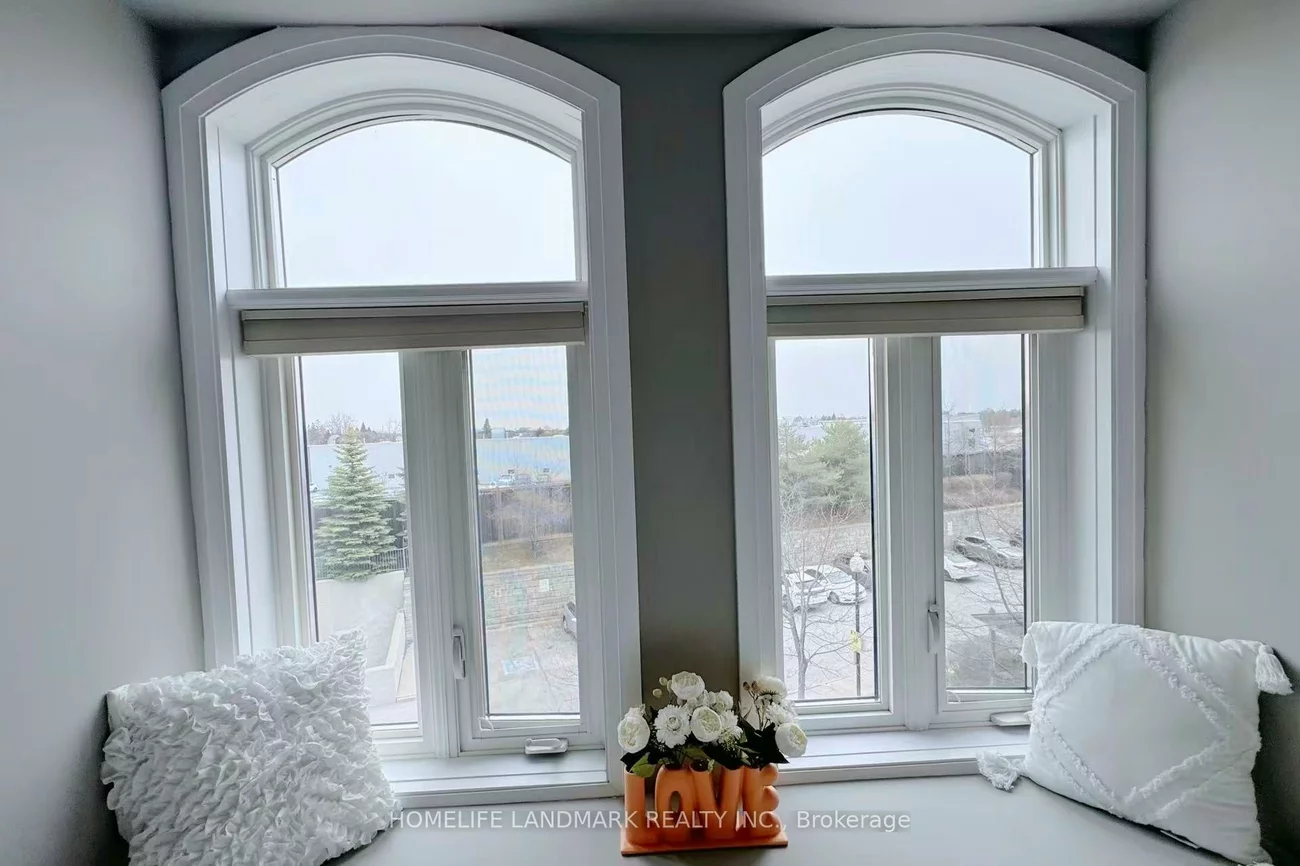 320, John, Aileen-Willowbrook, Markham