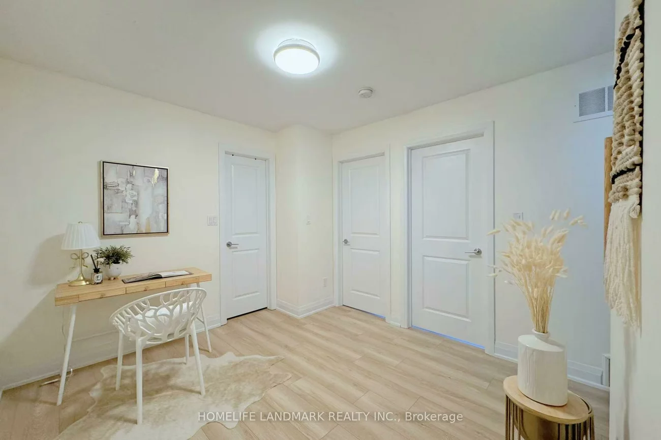 320, John, Aileen-Willowbrook, Markham