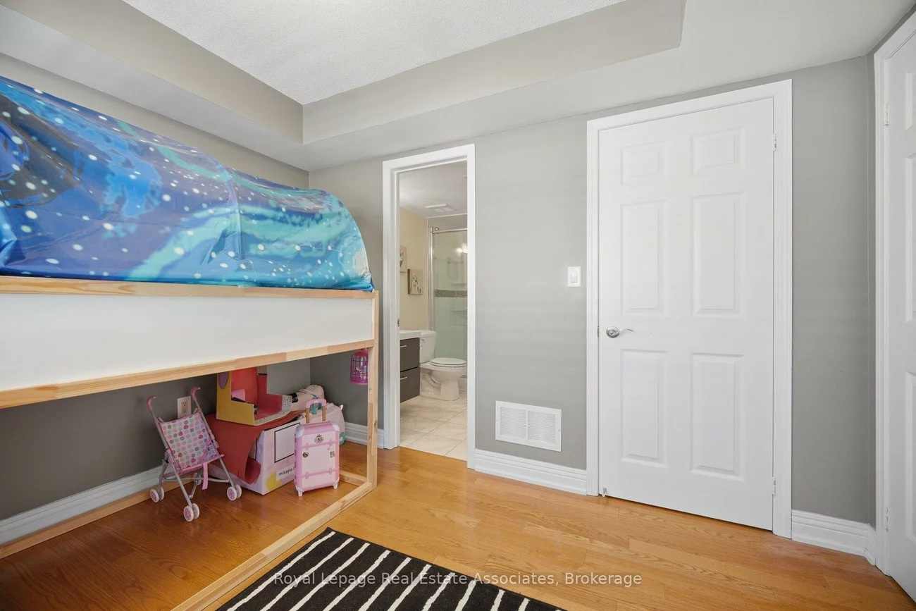 192, Louisbourg, Greensborough, Markham