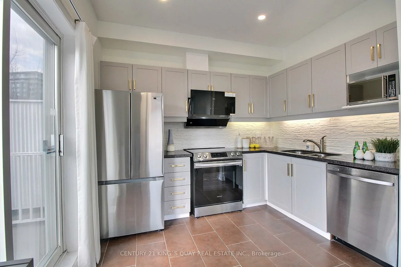 40, Leitchcroft, Commerce Valley, Markham