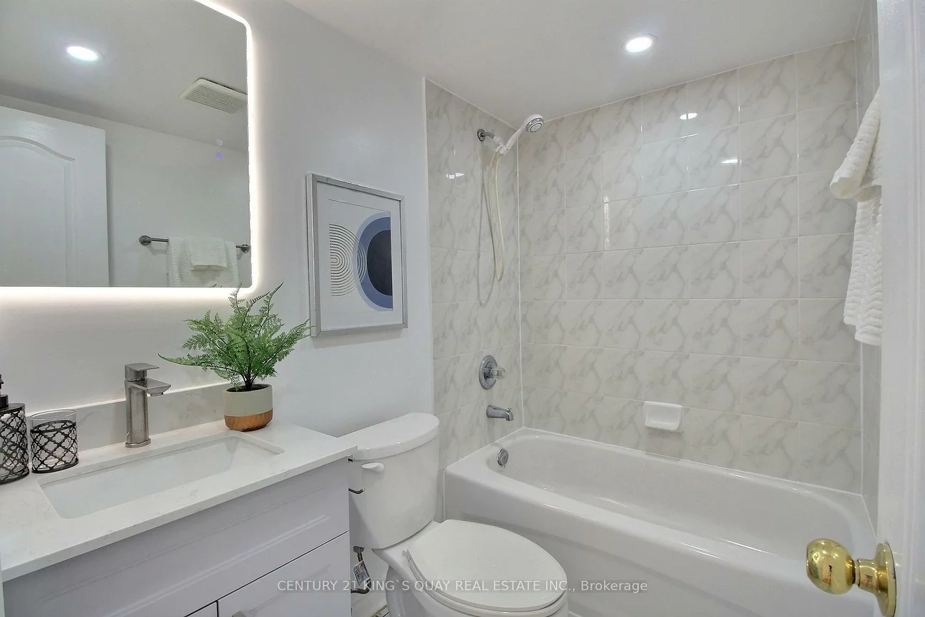 40, Leitchcroft, Commerce Valley, Markham