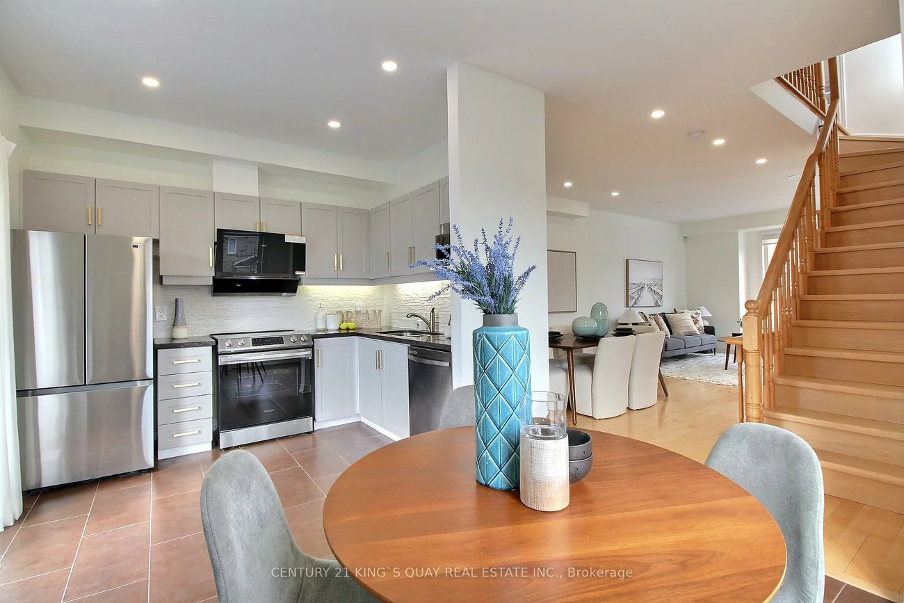 40, Leitchcroft, Commerce Valley, Markham