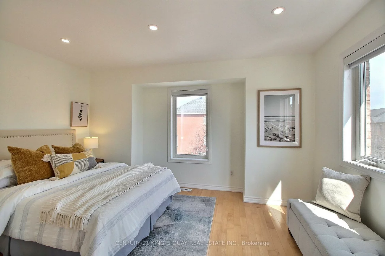 40, Leitchcroft, Commerce Valley, Markham