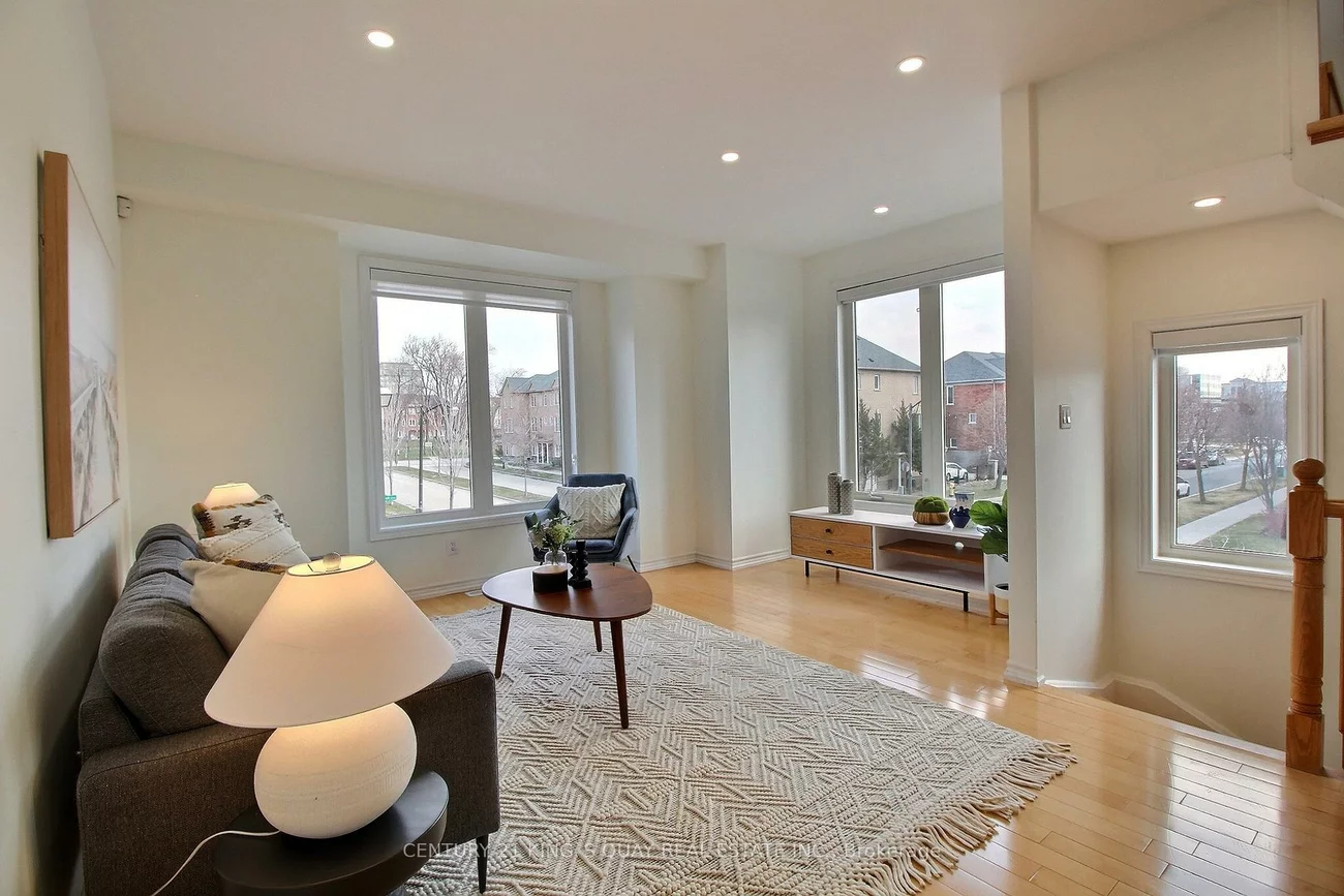 40, Leitchcroft, Commerce Valley, Markham