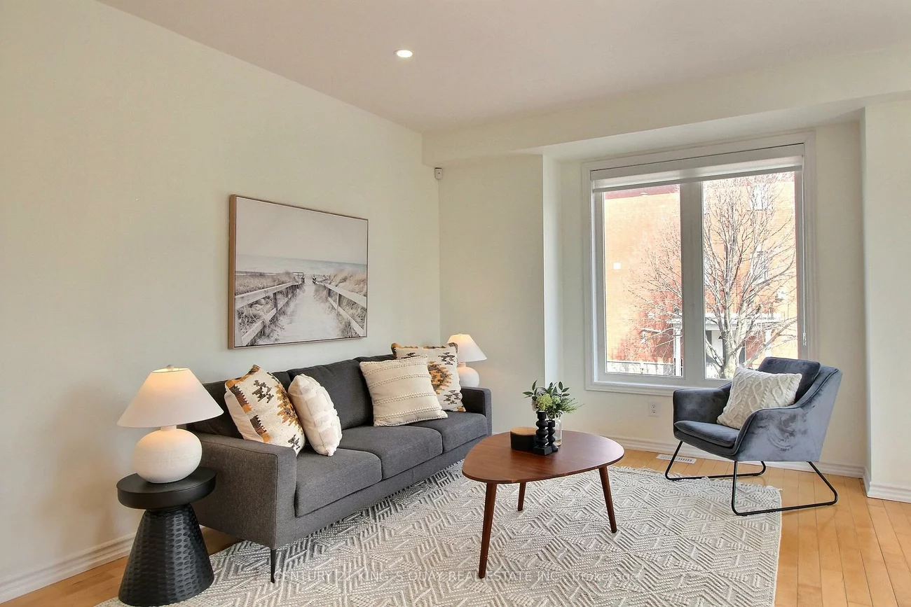 40, Leitchcroft, Commerce Valley, Markham