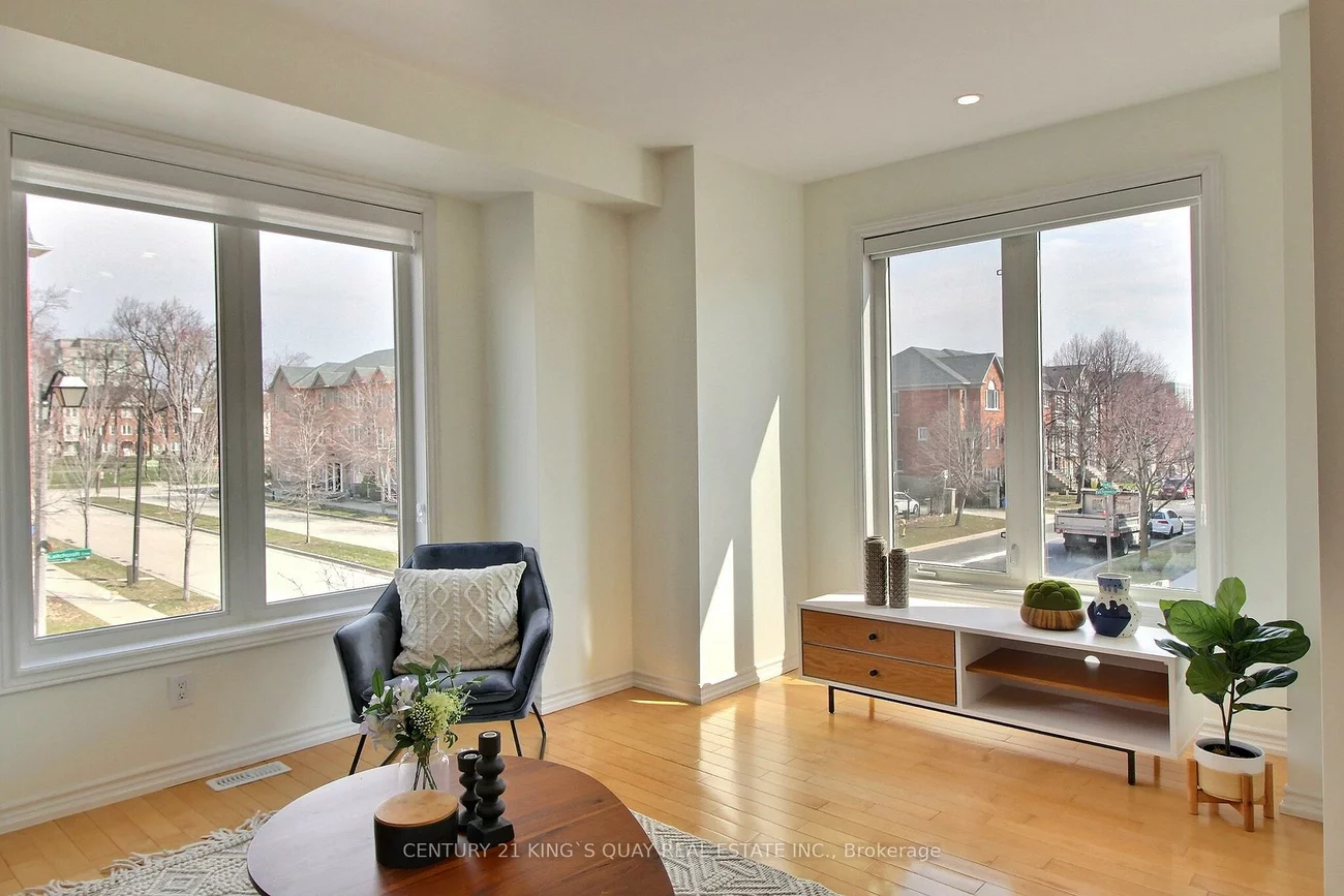 40, Leitchcroft, Commerce Valley, Markham