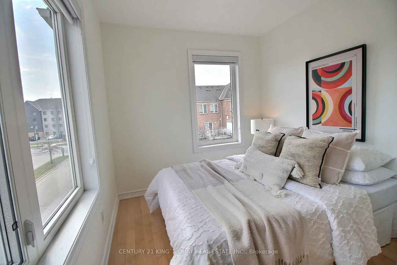 40, Leitchcroft, Commerce Valley, Markham