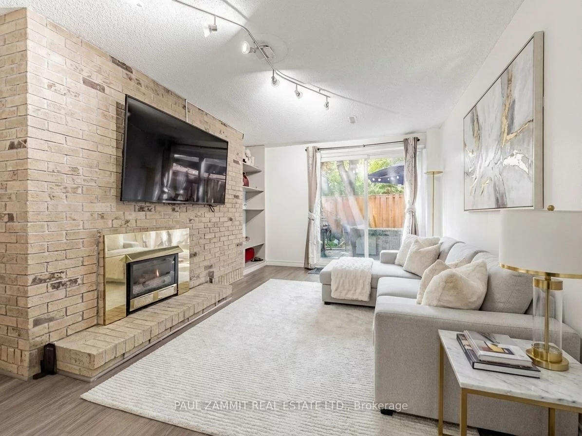 42, Windsor Court, German Mills, Markham