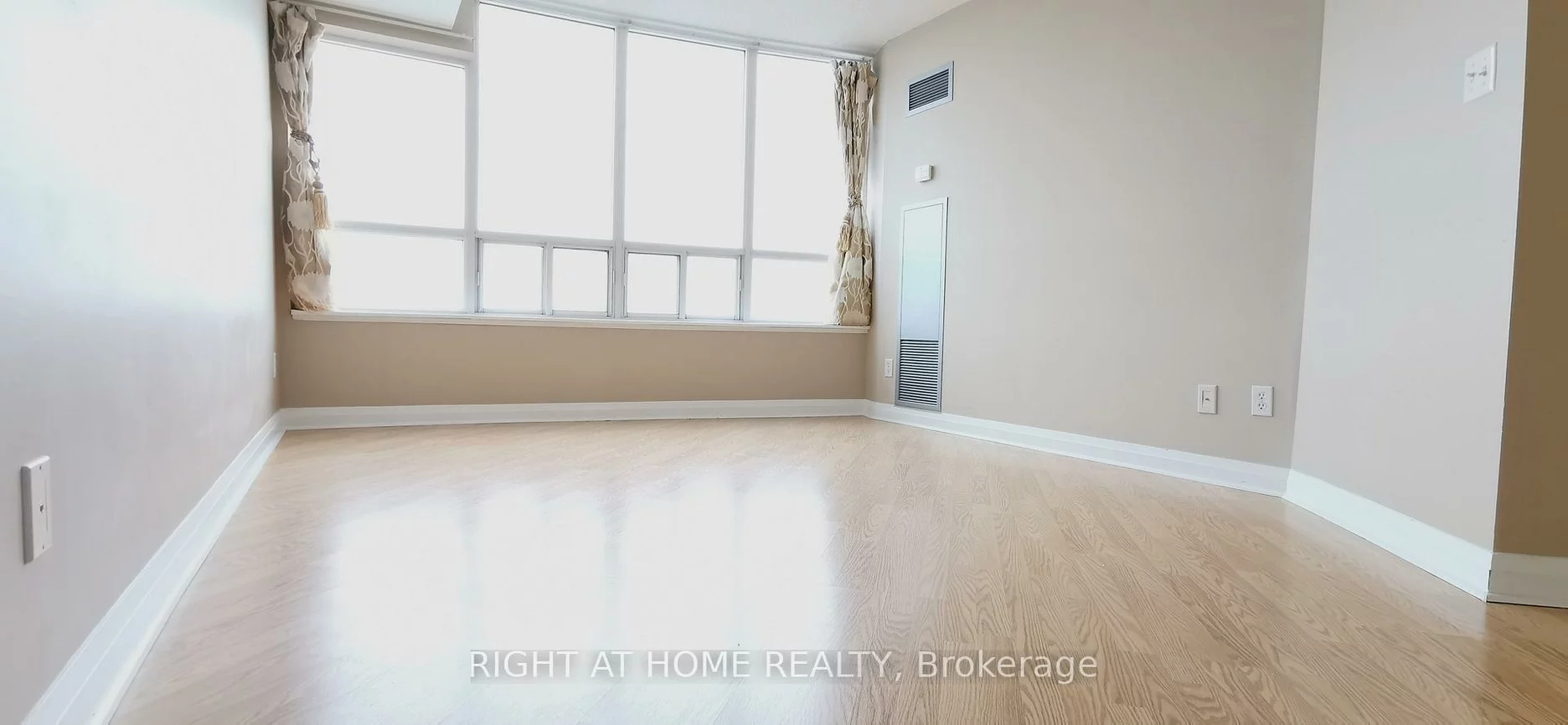 7363, Kennedy, Milliken Mills East, Markham