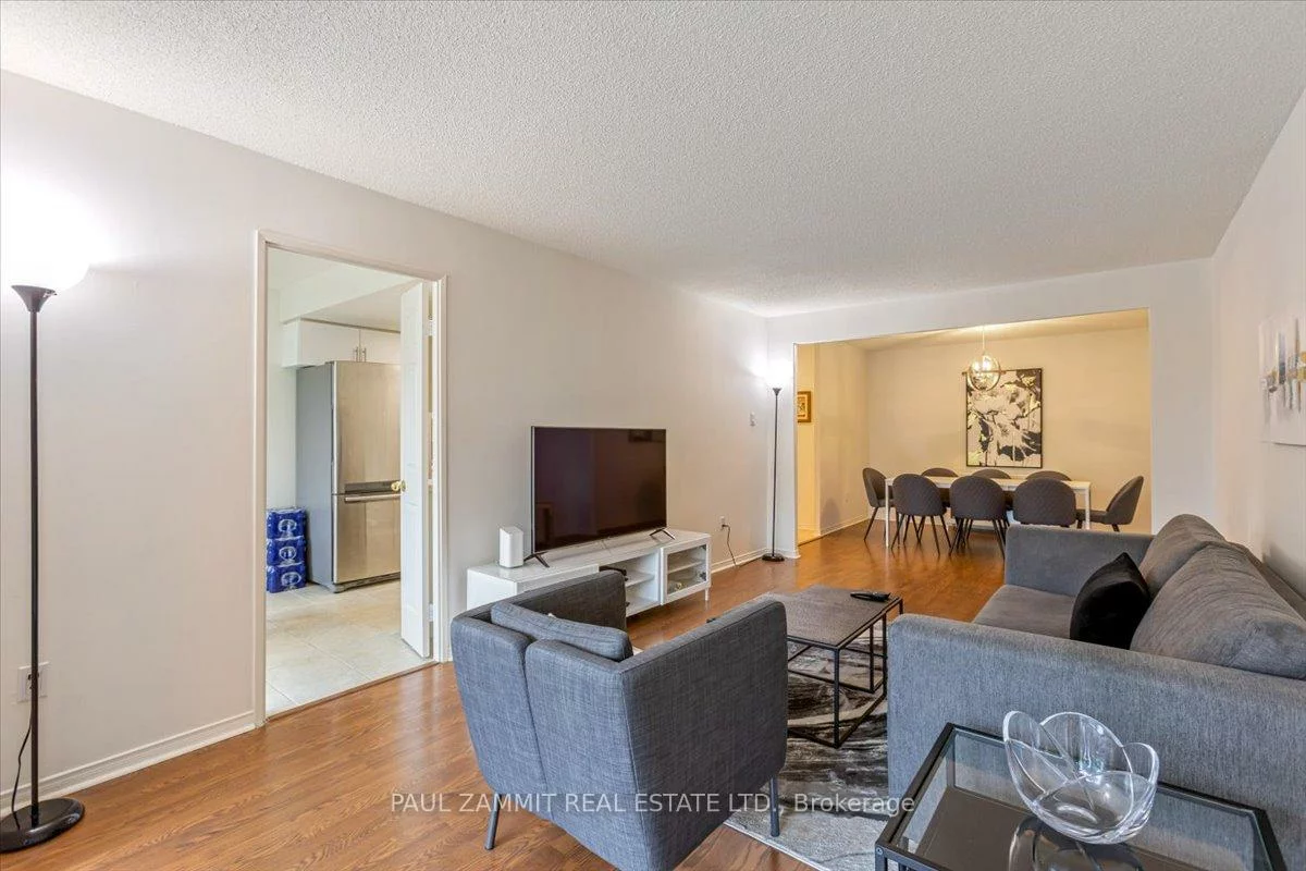 7825, Bayview, Aileen-Willowbrook, Markham