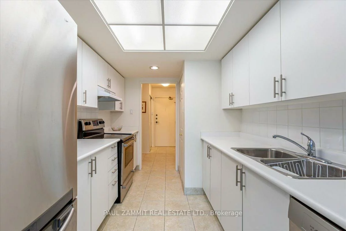 7825, Bayview, Aileen-Willowbrook, Markham