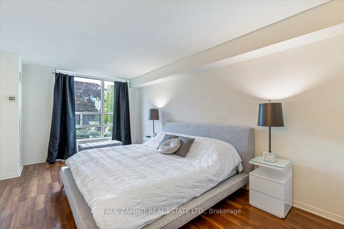 7825, Bayview, Aileen-Willowbrook, Markham