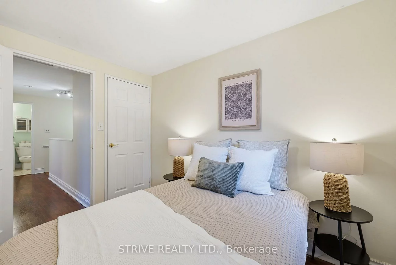 1718, John, Bayview Fairway-Bayview Country Club Estates, Markham