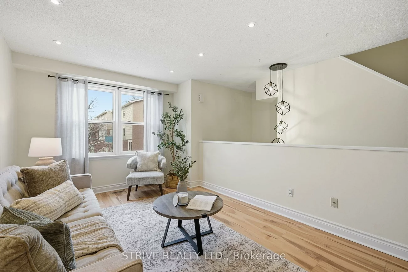 1718, John, Bayview Fairway-Bayview Country Club Estates, Markham