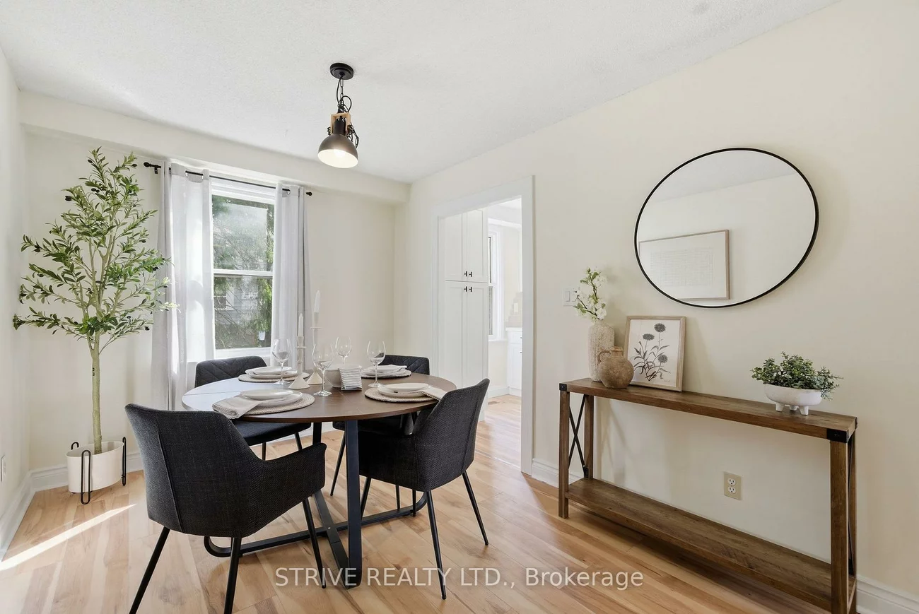 1718, John, Bayview Fairway-Bayview Country Club Estates, Markham