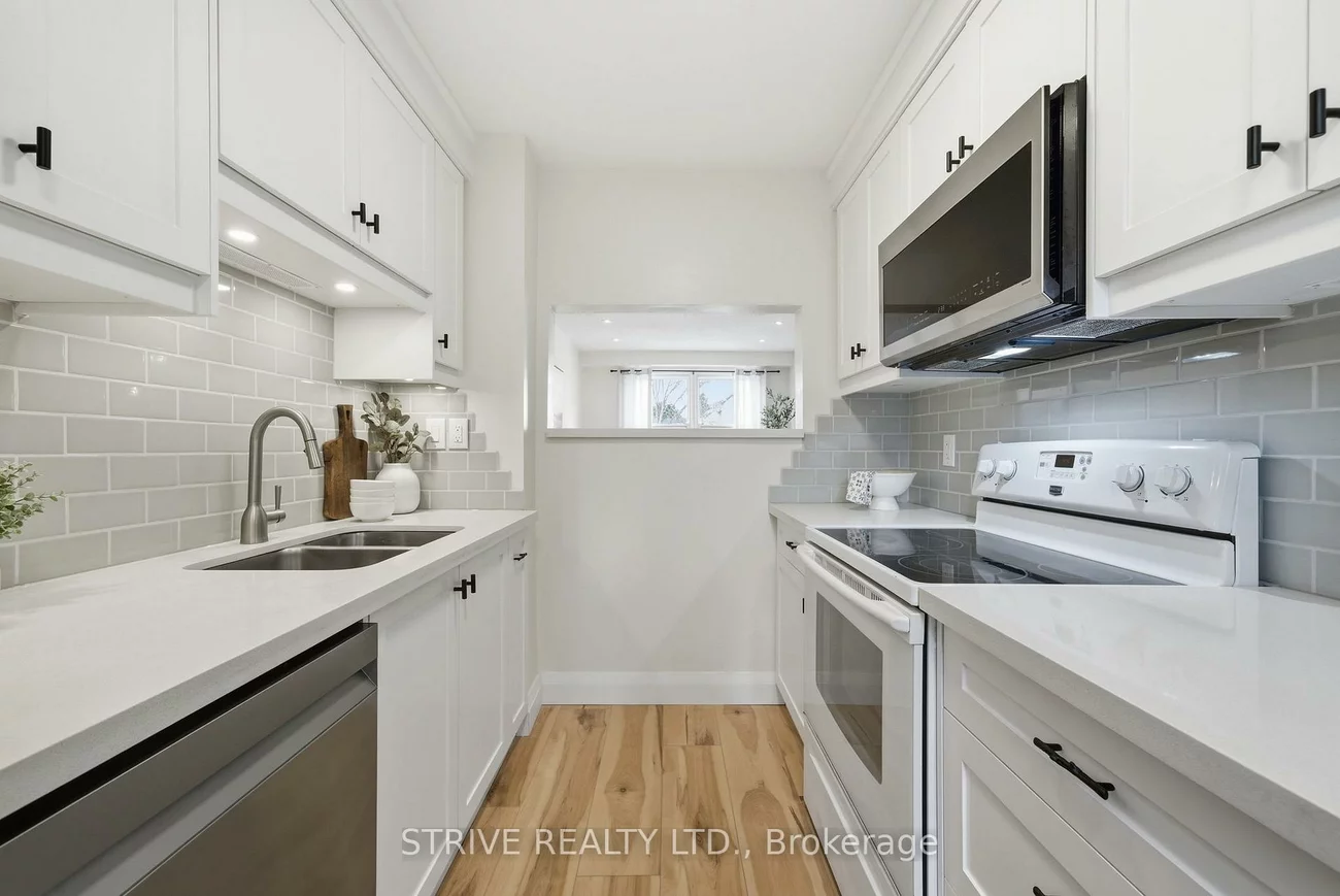 1718, John, Bayview Fairway-Bayview Country Club Estates, Markham