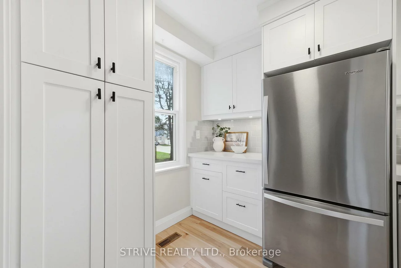 1718, John, Bayview Fairway-Bayview Country Club Estates, Markham