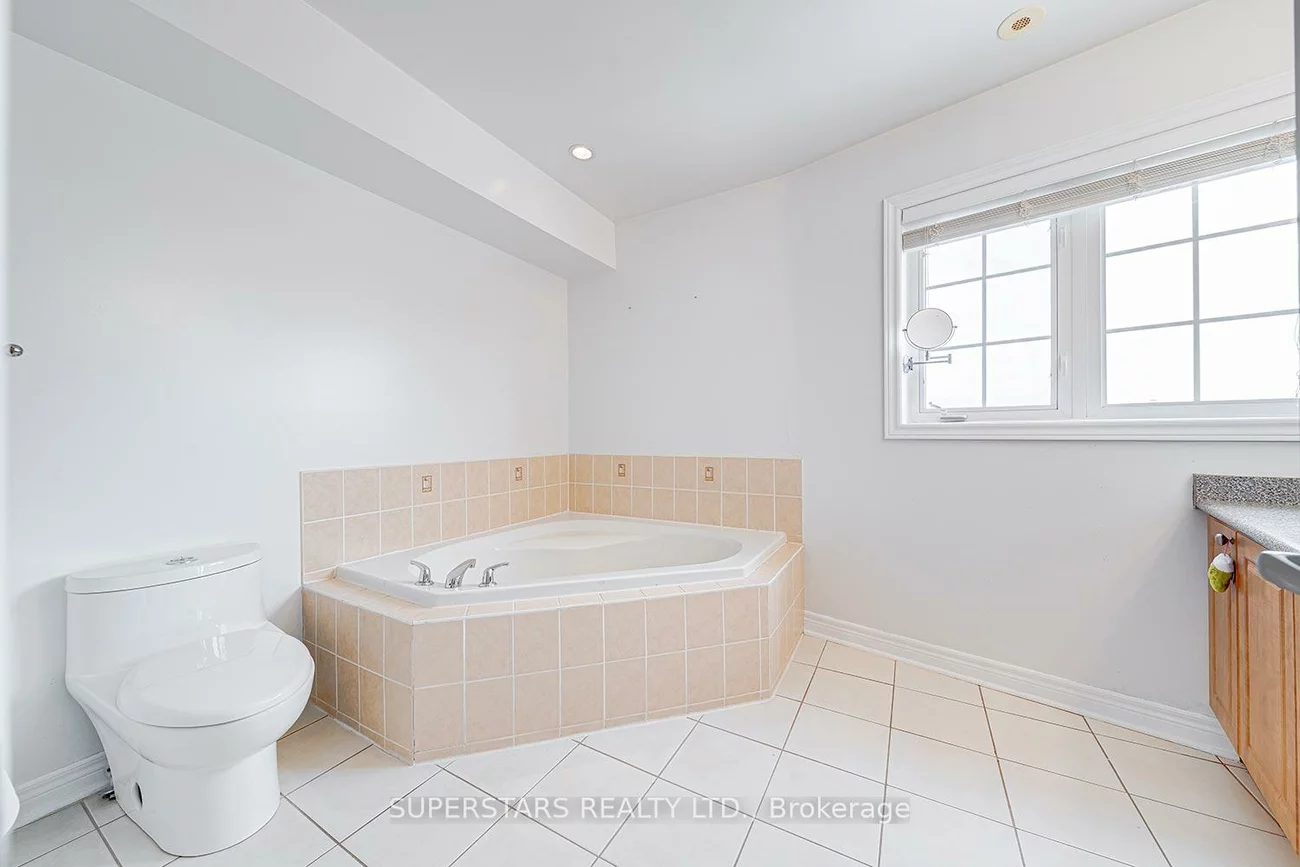 30, Greensborough Village, Greensborough, Markham