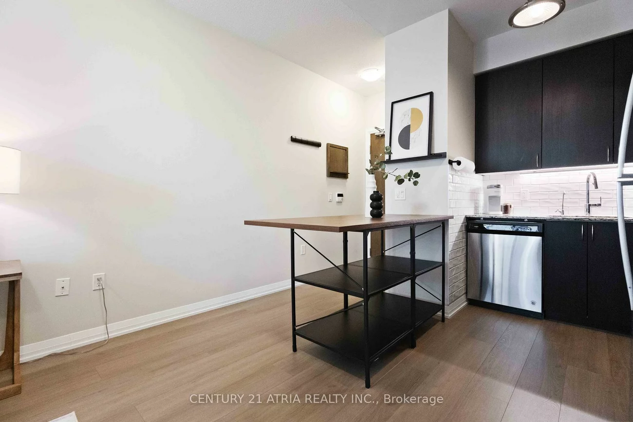 9560, Markham, Wismer, Markham