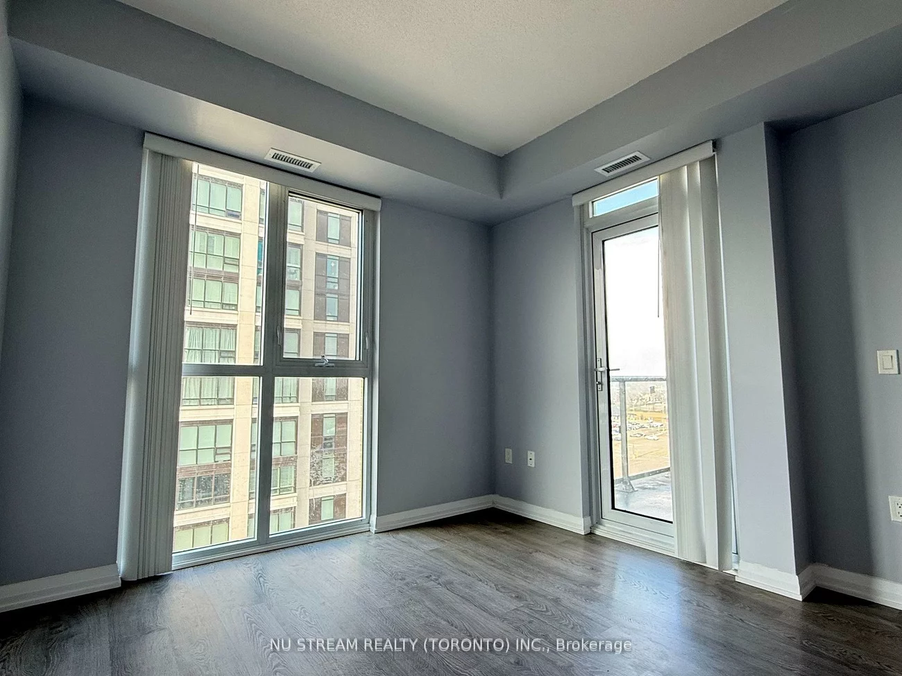 9560, Markham, Wismer, Markham