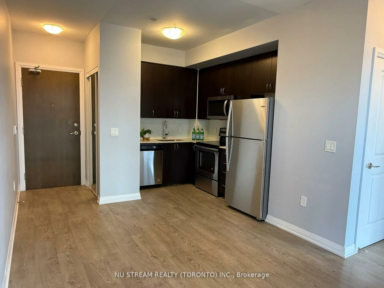 9560, Markham, Wismer, Markham