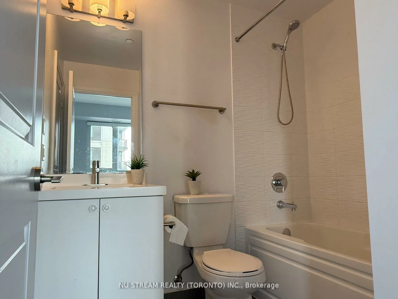 9560, Markham, Wismer, Markham