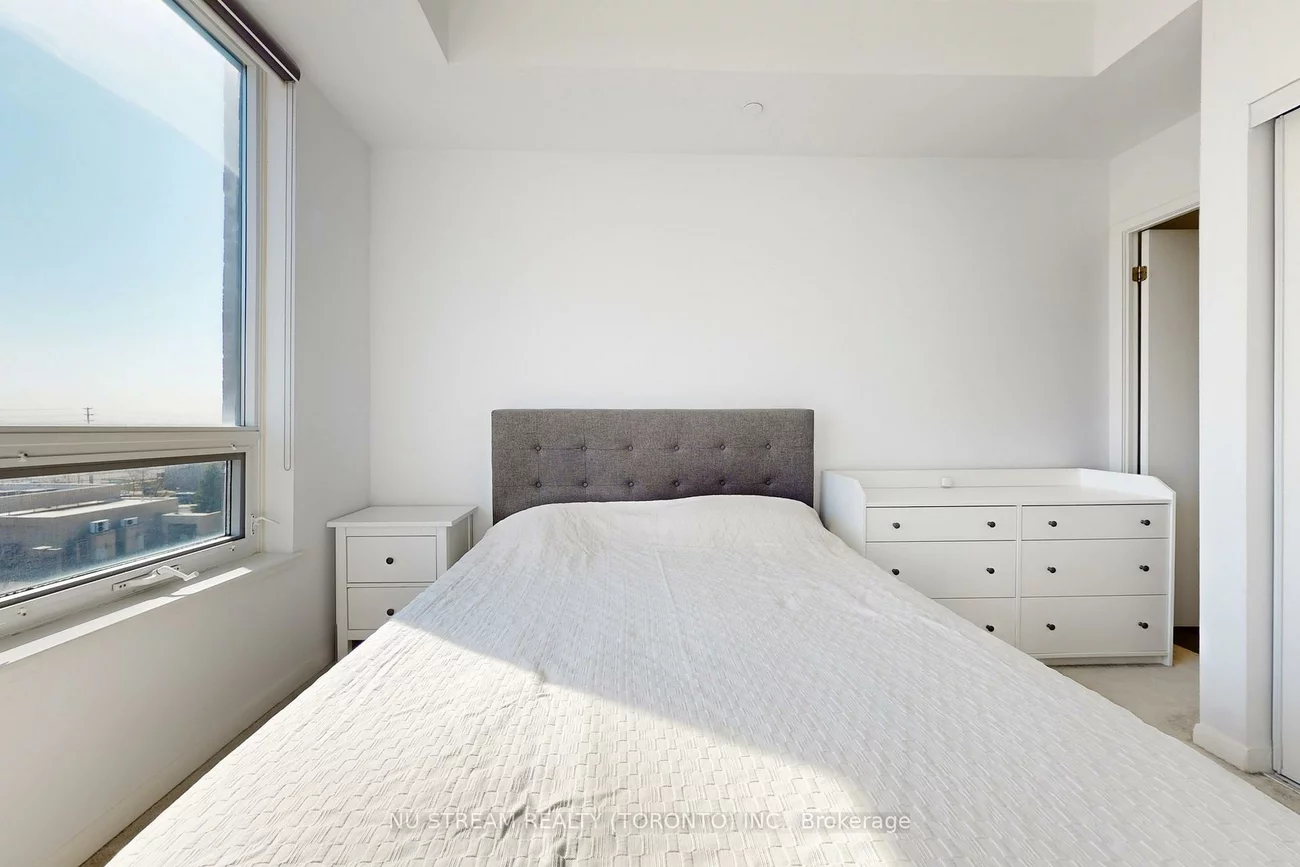 540, Bur Oak, Berczy, Markham