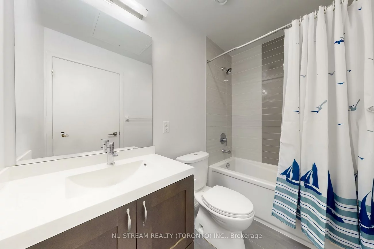 540, Bur Oak, Berczy, Markham