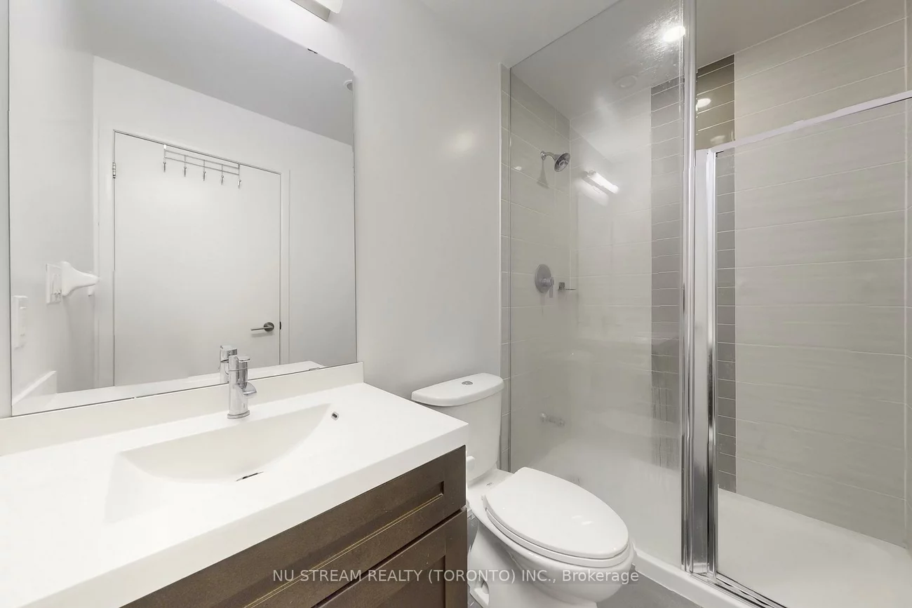 540, Bur Oak, Berczy, Markham