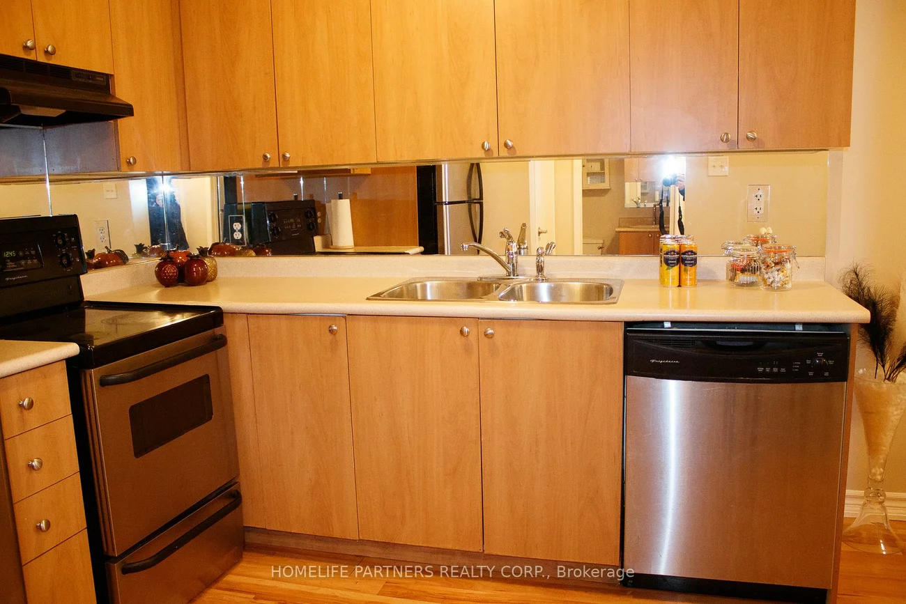 2275, Bur Oak, Greensborough, Markham