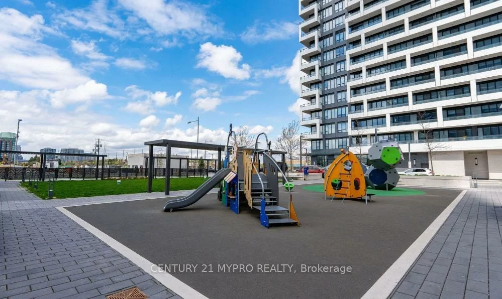 38, Water Walk, Unionville, Markham